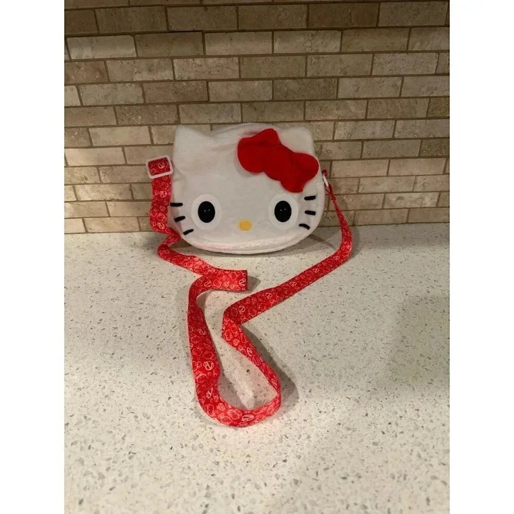 Hello Kitty & Friends Purse With Strap Pets Interactive Faux Fur Working #116